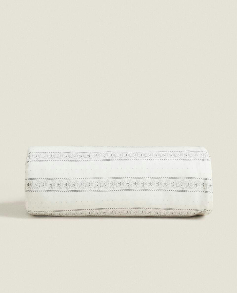 TOALHA COM BORDA FLORAL