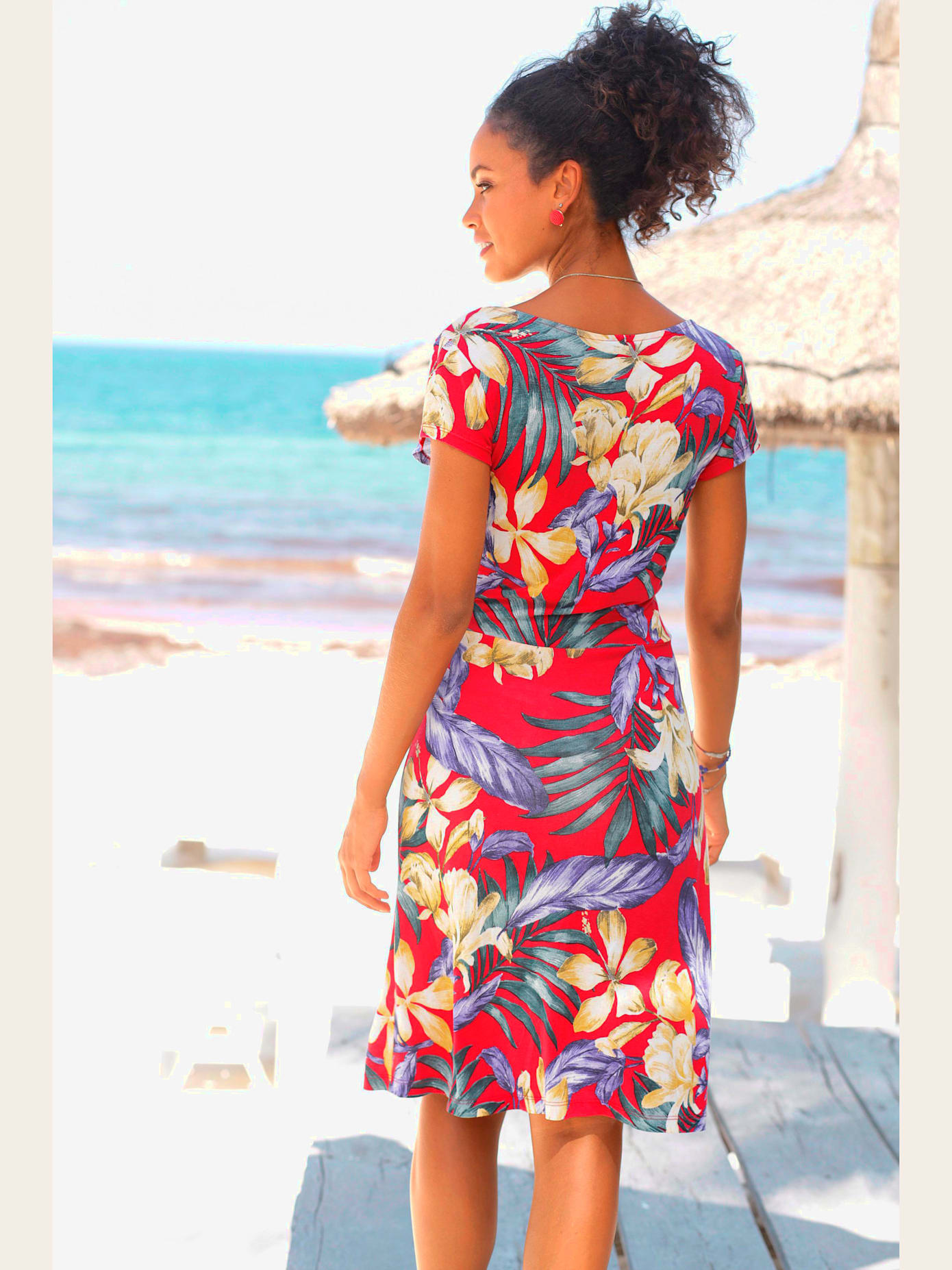 Robe d'été robe t-shirt cintrée