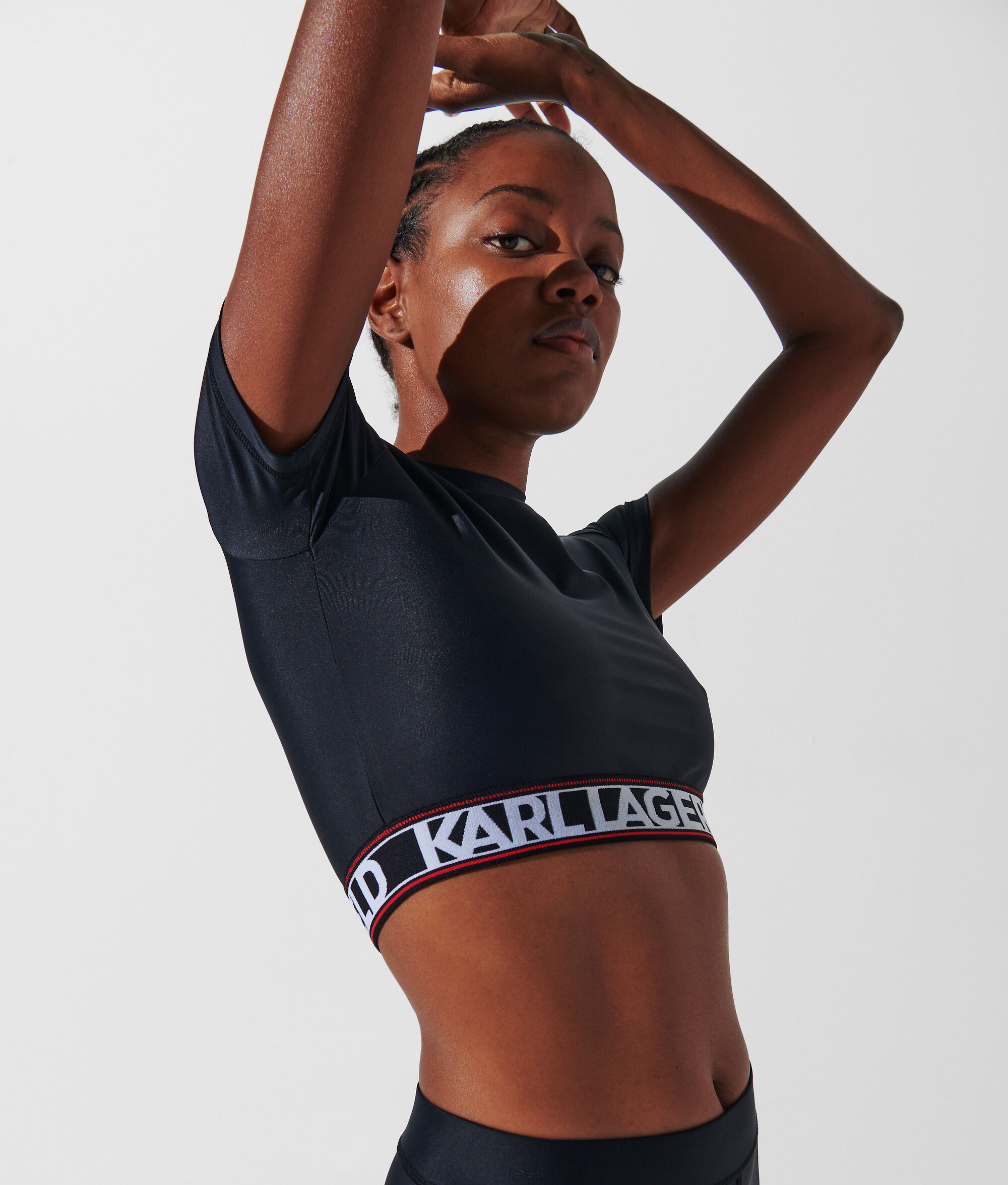 HAUT DE BAIN AVEC LOGO ESSENTIAL KARL
