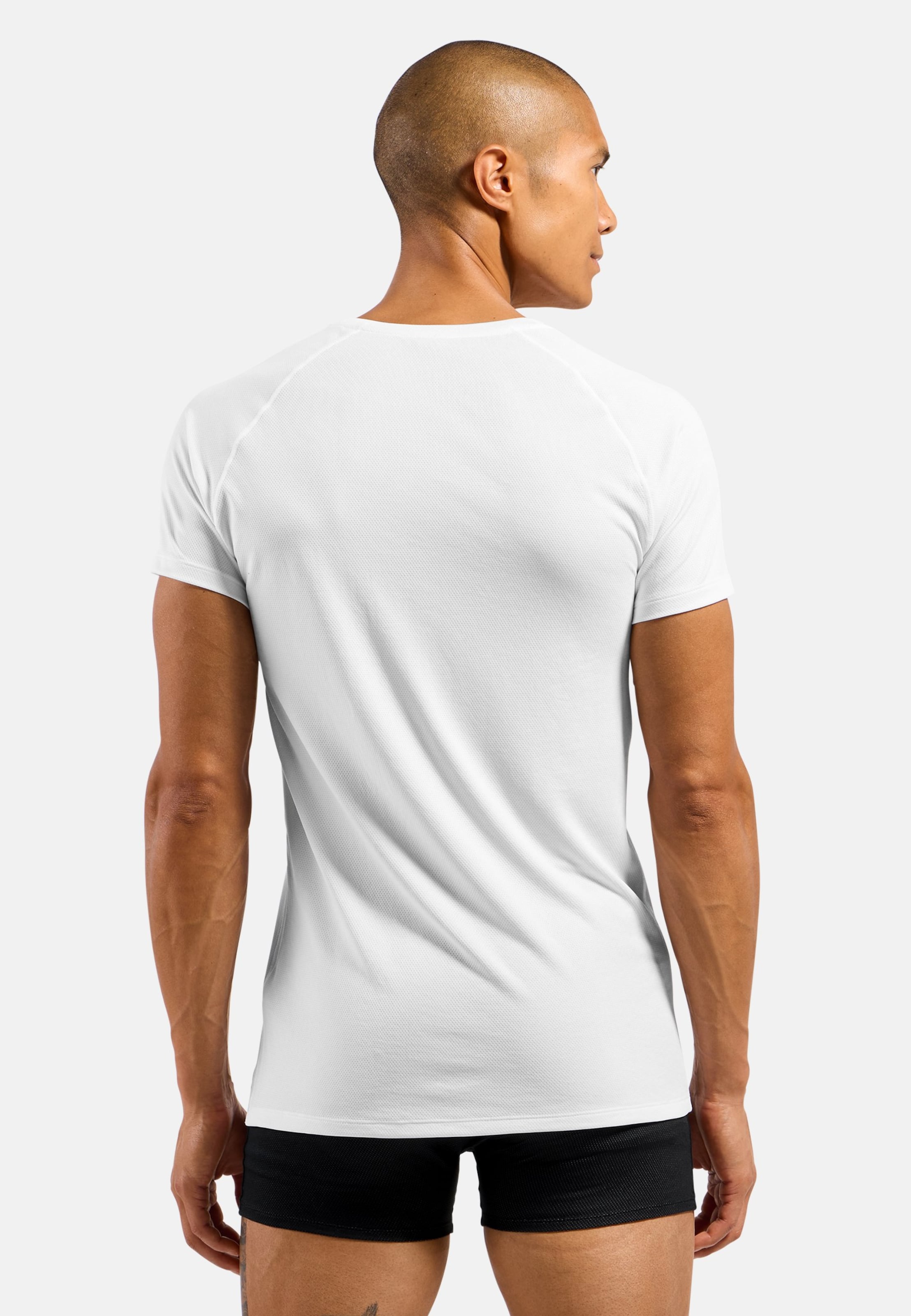Active F-Dry Light Base Layer T-shirt in white