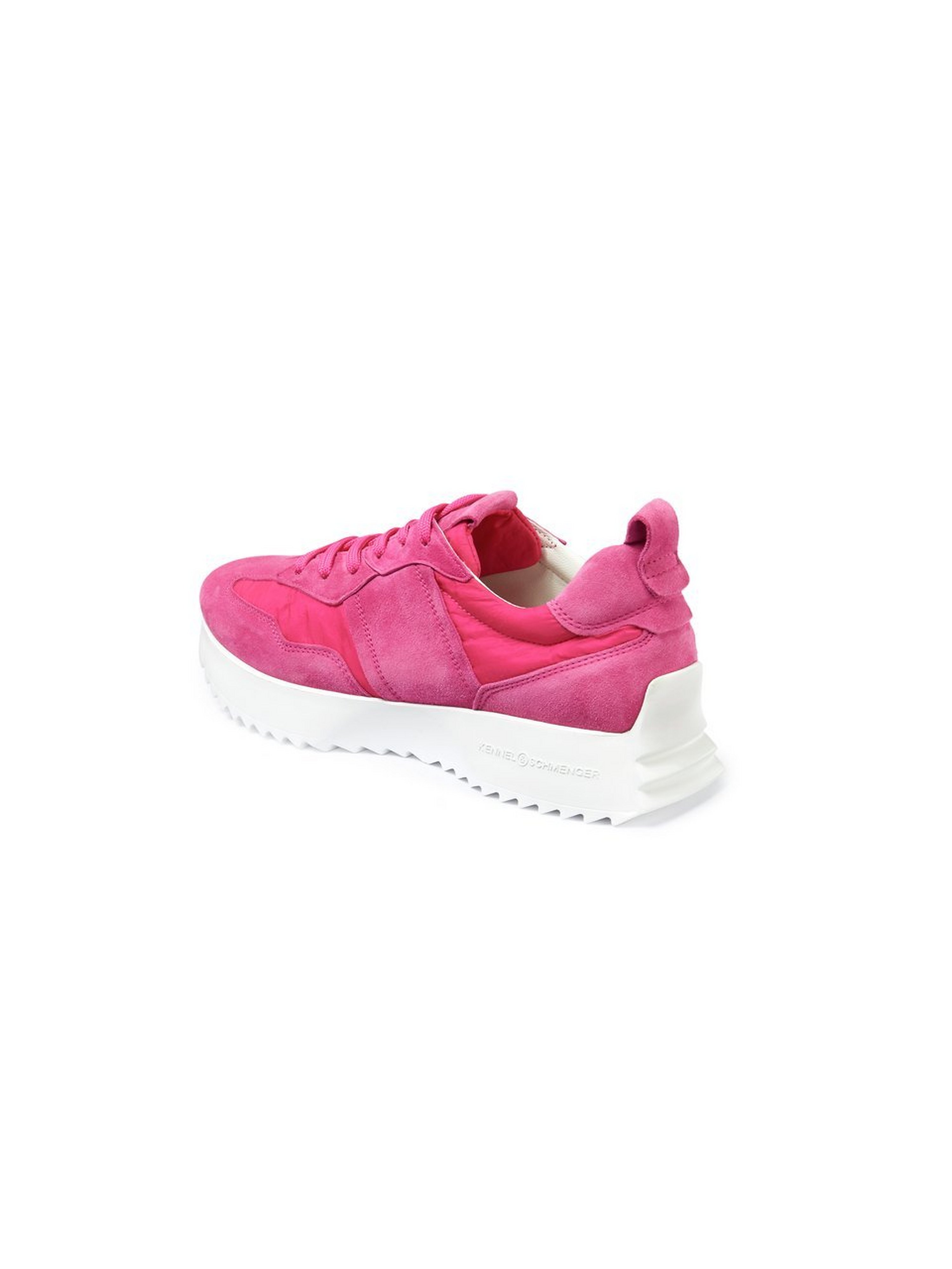 Sneaker