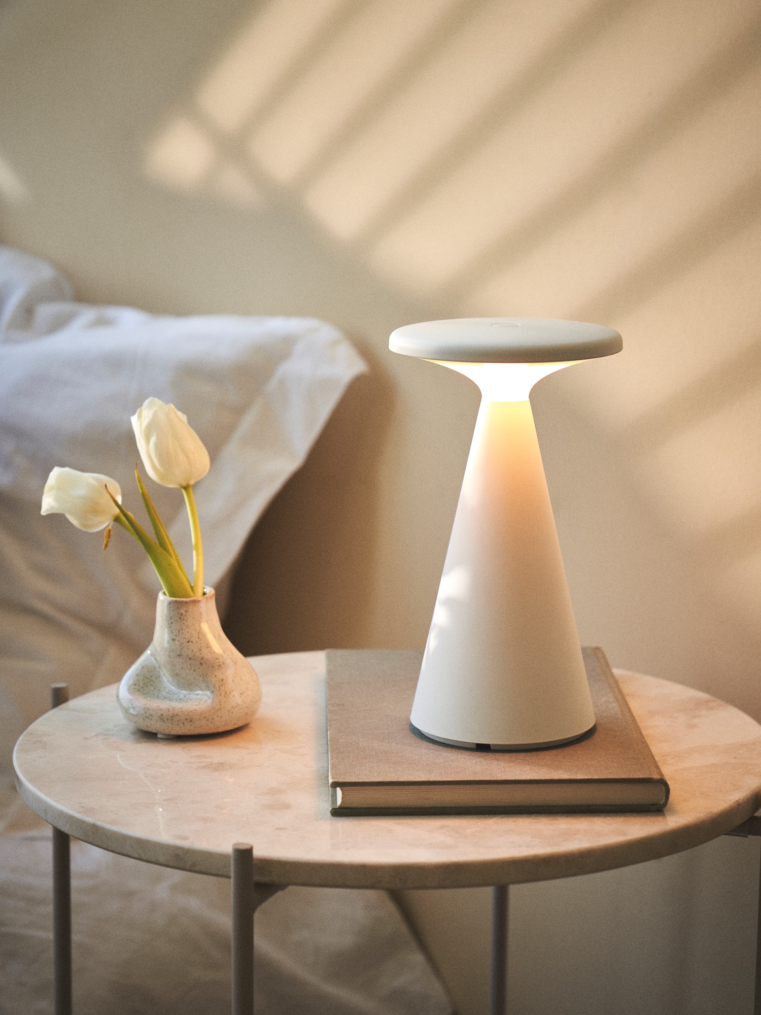 LED-bordlampe | Ø11,5 x 9,4 x 20,3 cm. | White | Nielsen Light
