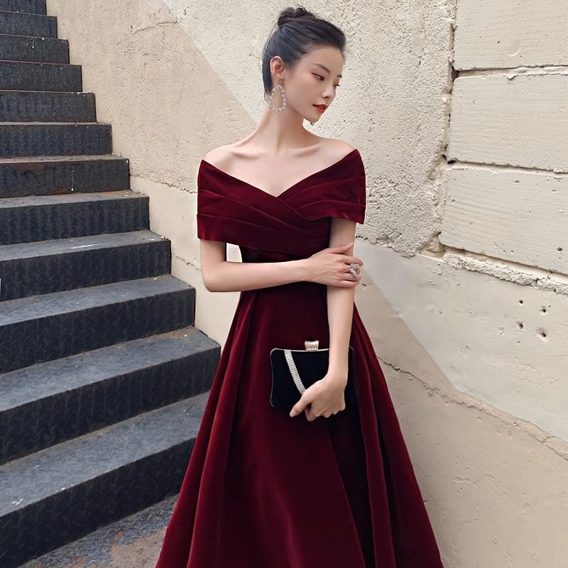 Saunderold - A-lijn avondjurk / cocktailjurk met korte mouwen en off-shoulder, effen en gerimpeld