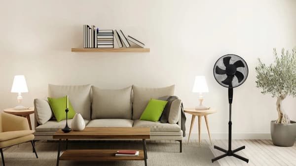 Stående gulvvifte 45W – 3 moduser, 5 blader, svart