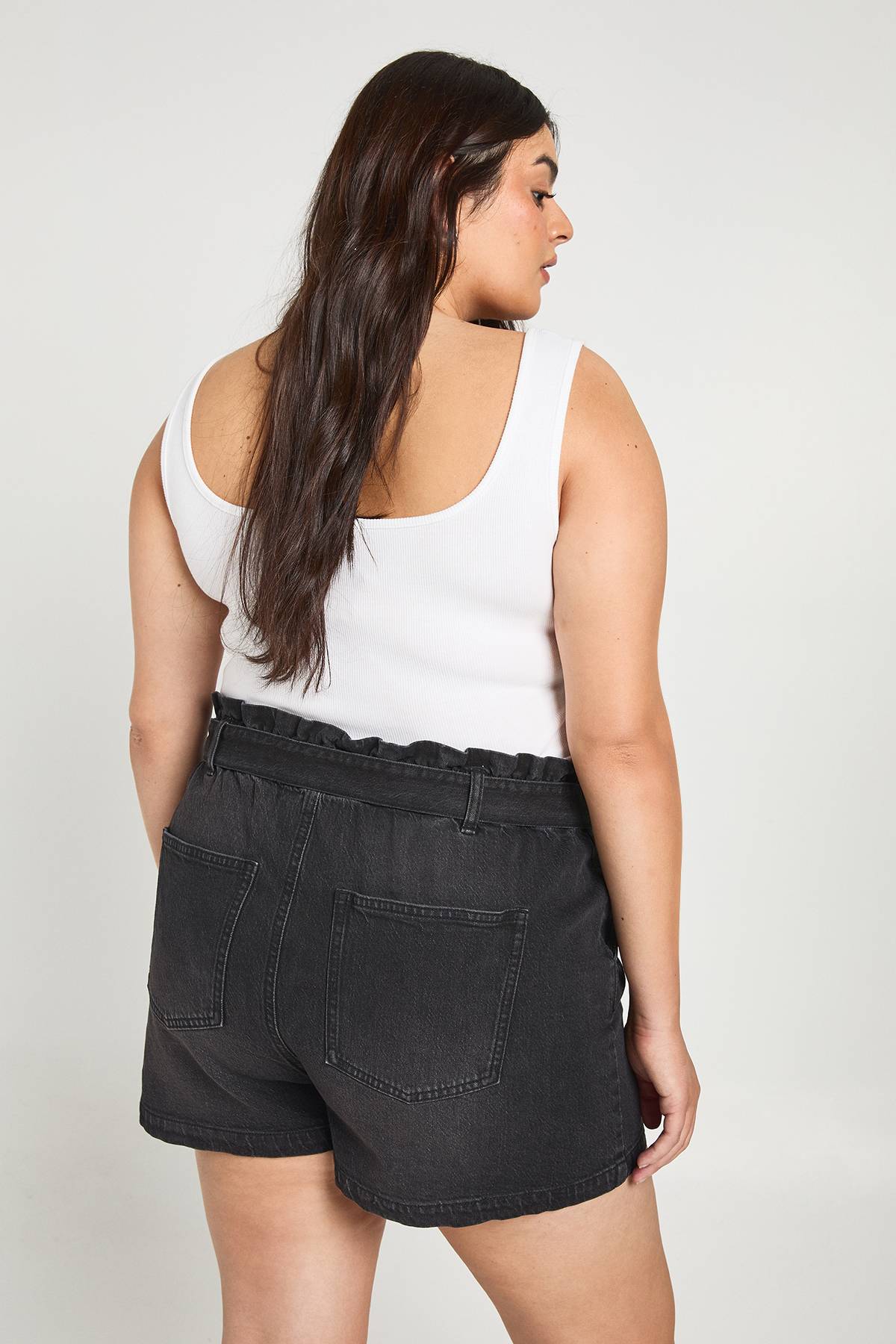 boohoo Short En Jean Taille Paperbag Grande Taille
