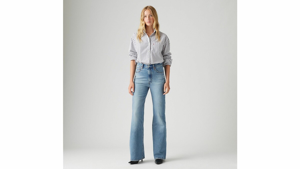Calças jeans Levi's com sinos na caixa torácica