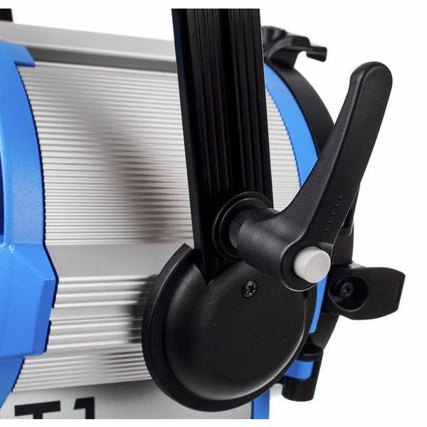 ARRI True Blue T1 1000 W Man