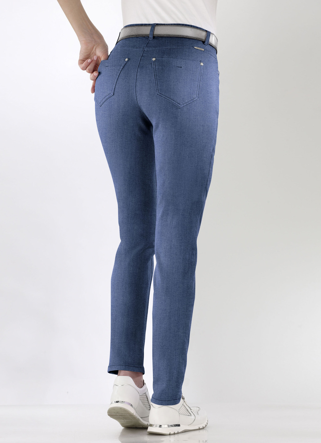 Magic-Jeans mit hohem Stretchanteil