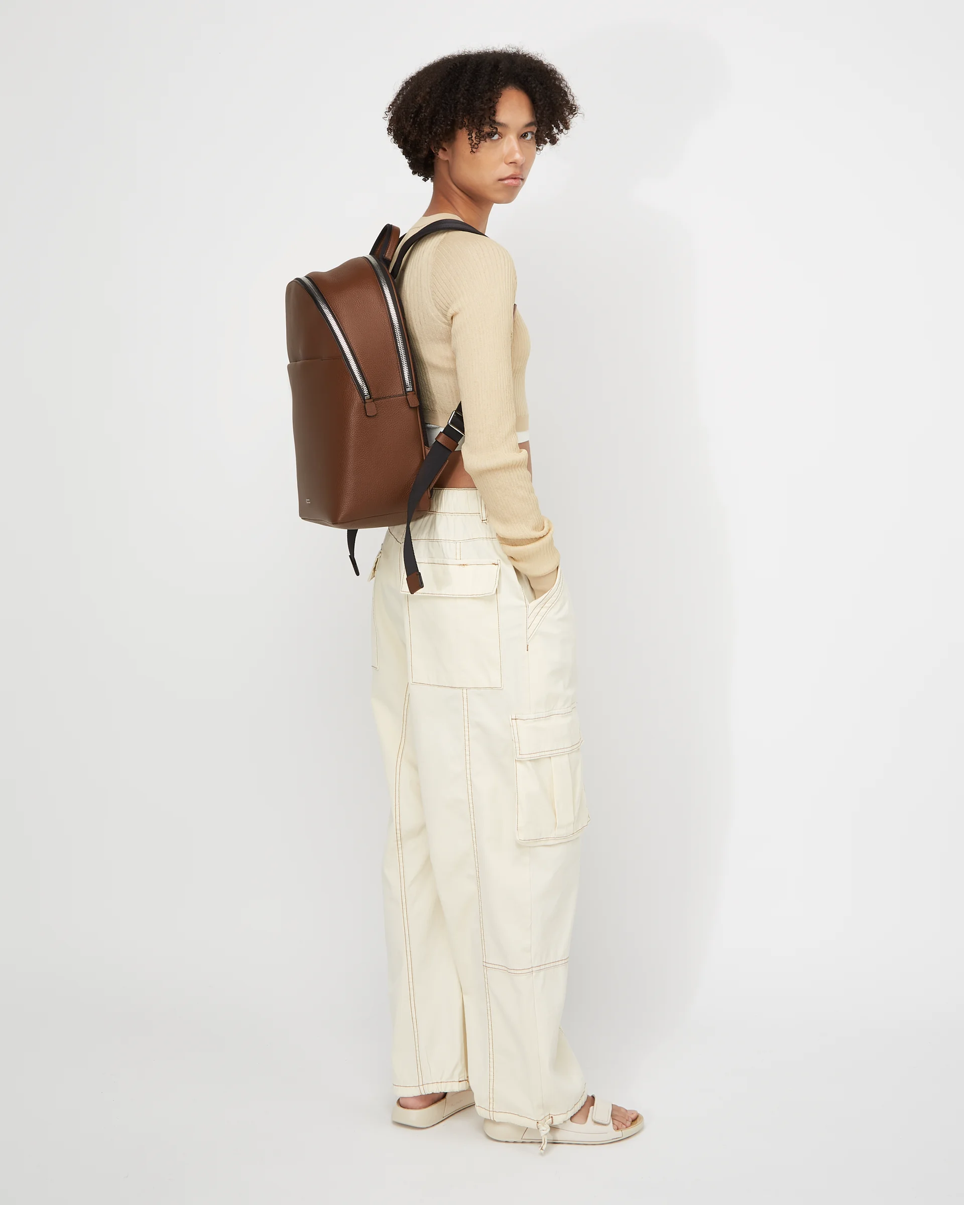 ECCO Round Pack Rucksack aus Leder Braun 43X30X17 cm