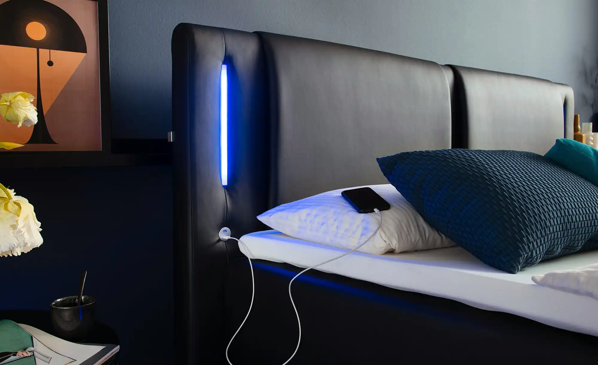 Boxspringbett mit LED-Beleuchtung Brighton