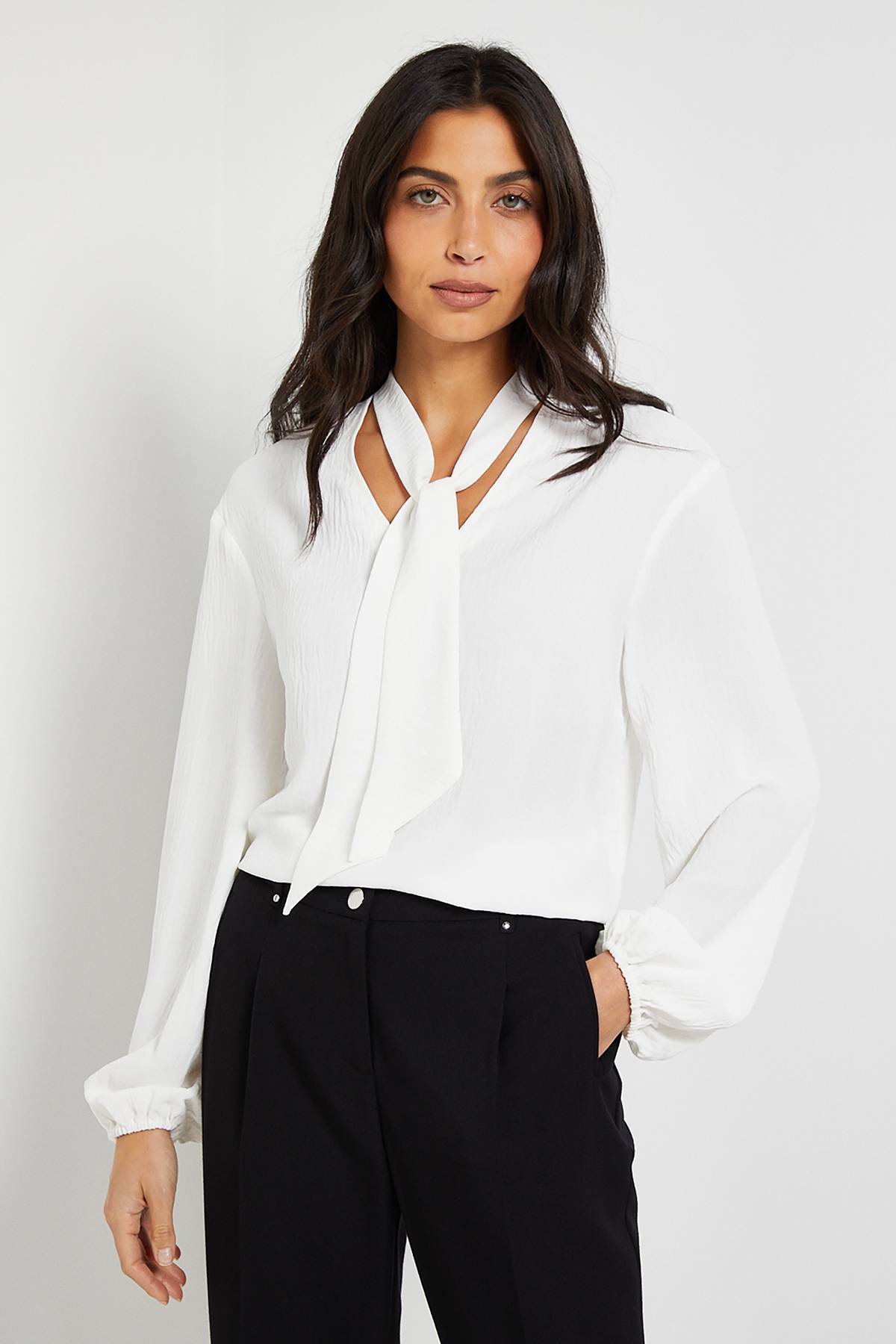 Wallis Blouse Tissée à Col Noué