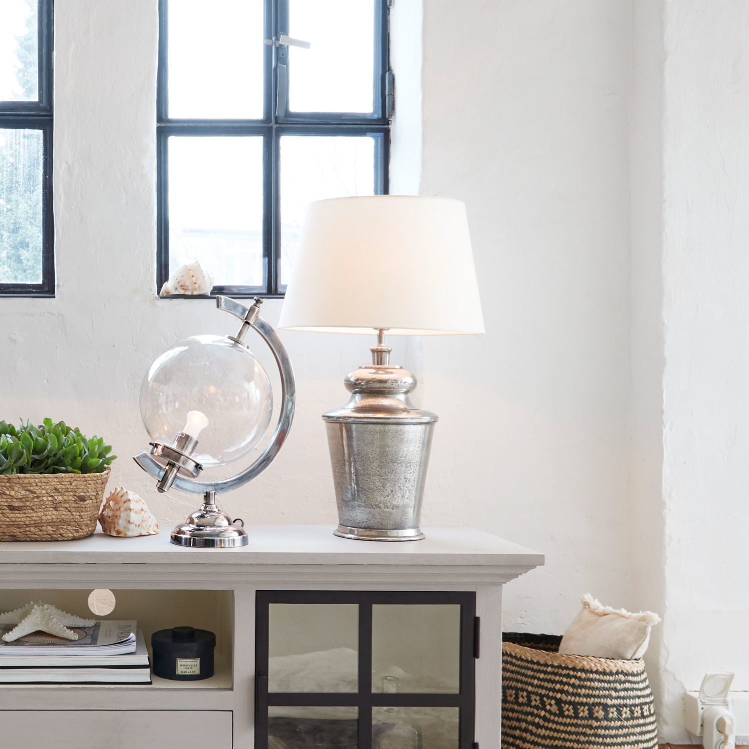 Tischlampe Sarcé weiß/antiksilber