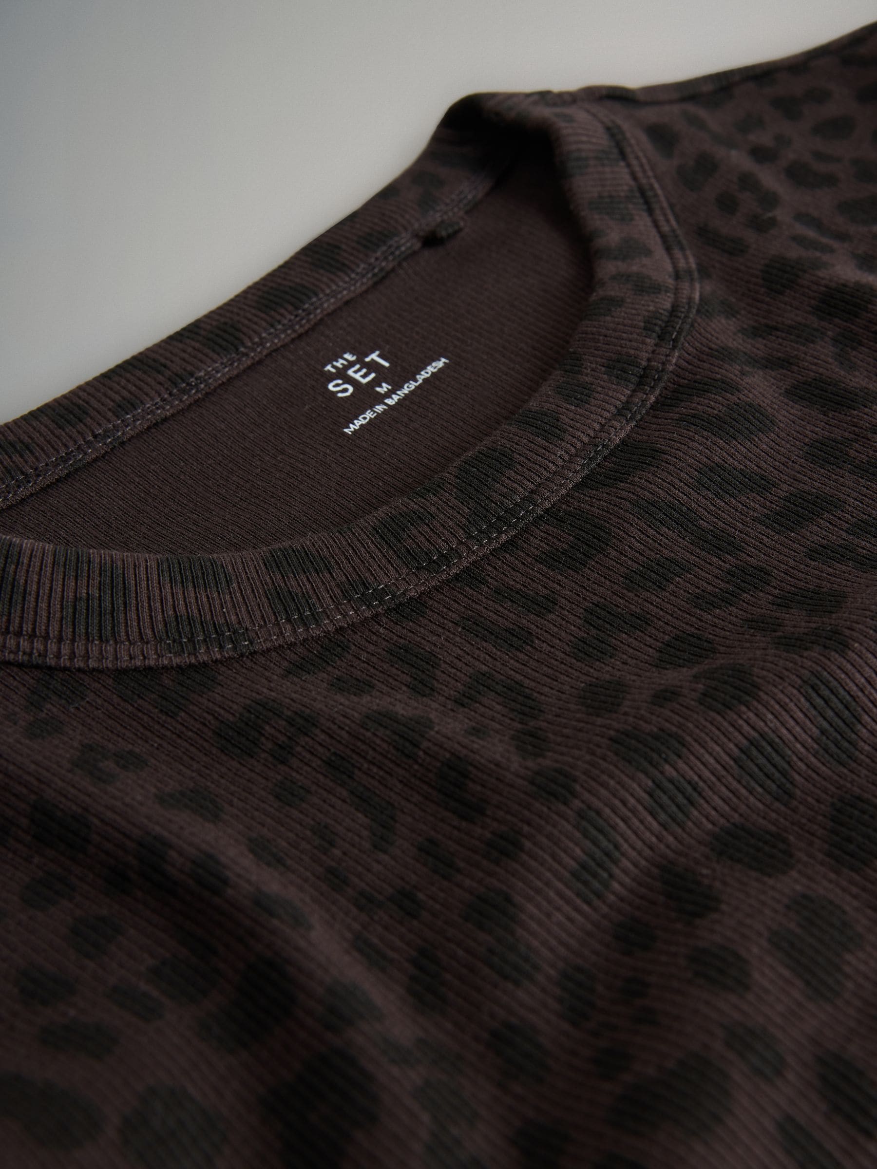 Black/Animal/Chocolate Brown/Taupe Brown - The Set van 4 geribde T-shirts met lange mouwen