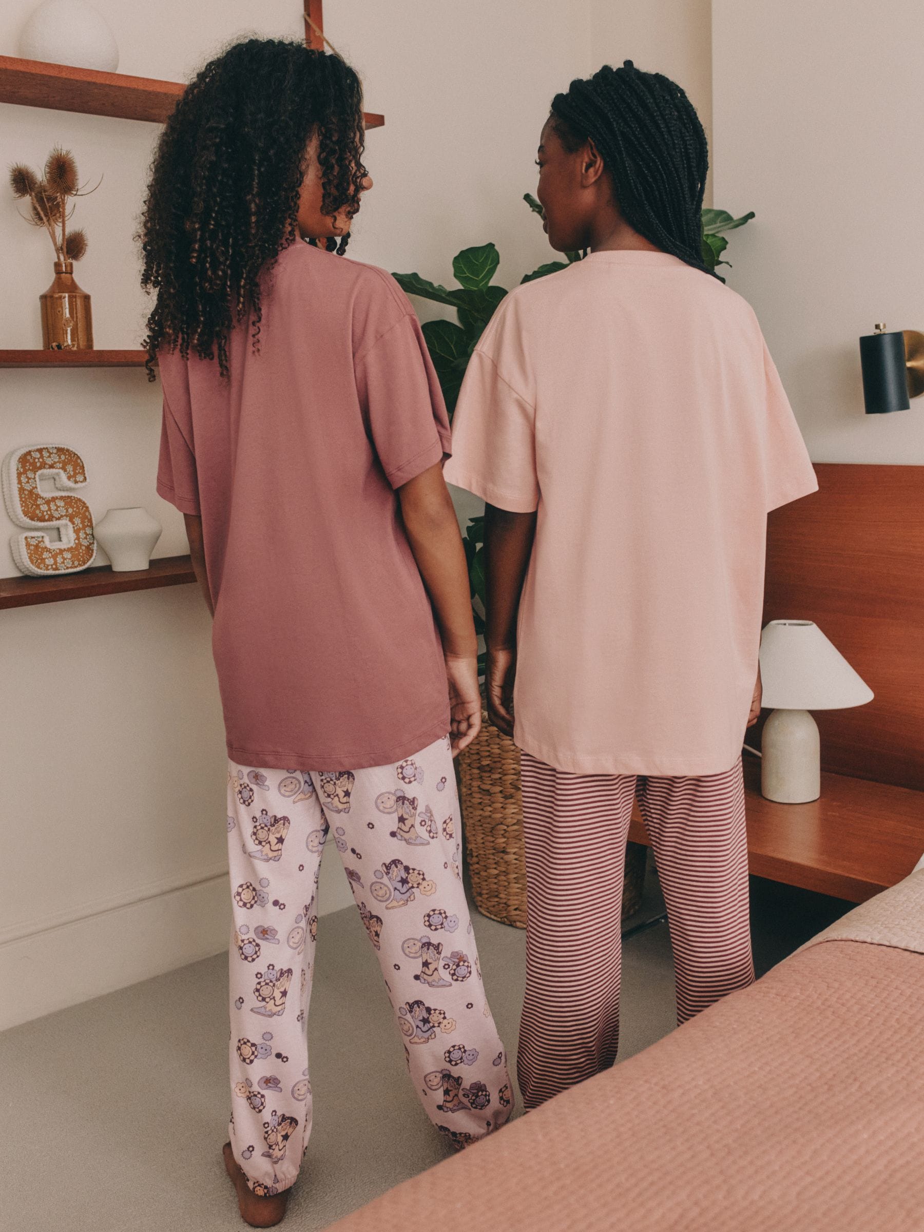 Roze cowgirl - Verpakking van 2 pyjama's met joggingbroek (3 - 16 jr)