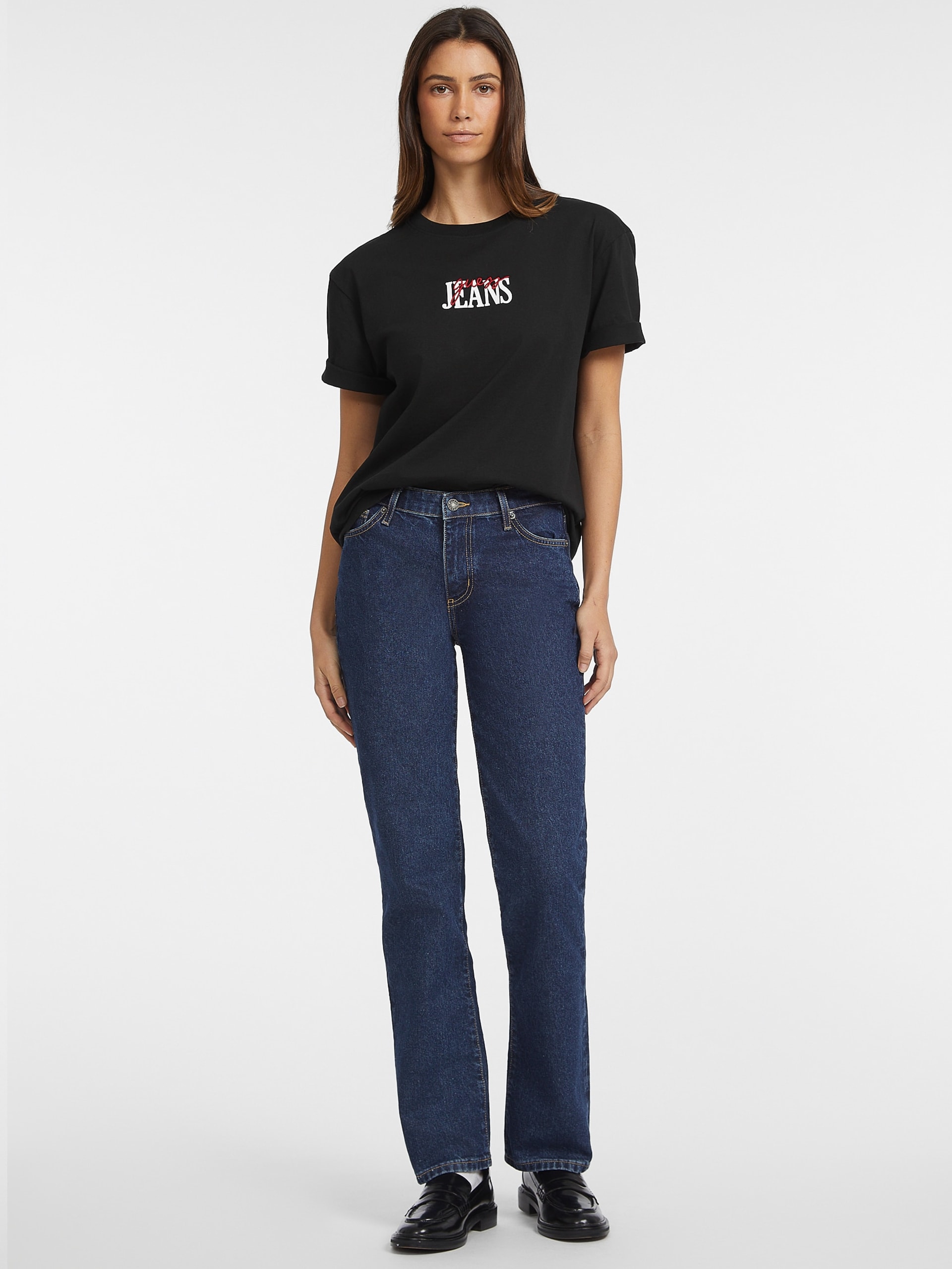Camiseta oversized com estampas variadas
