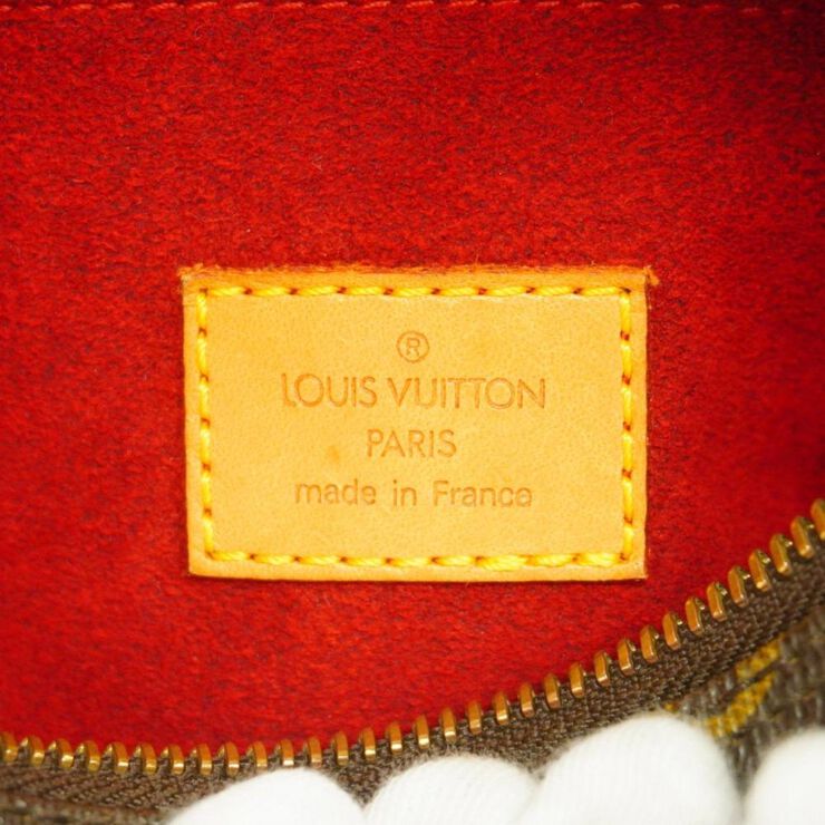 Louis Vuitton Vintage Louis Vuitton Croissant Brown