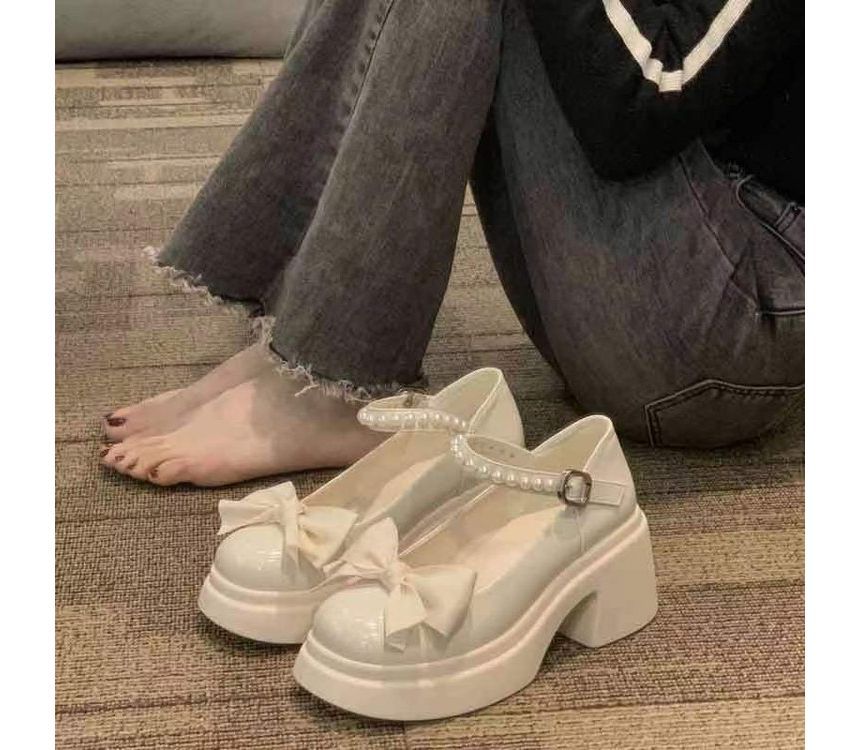 Bolitin - Mary Jane-schoenen met plateauhak en strik, imitatieparelband