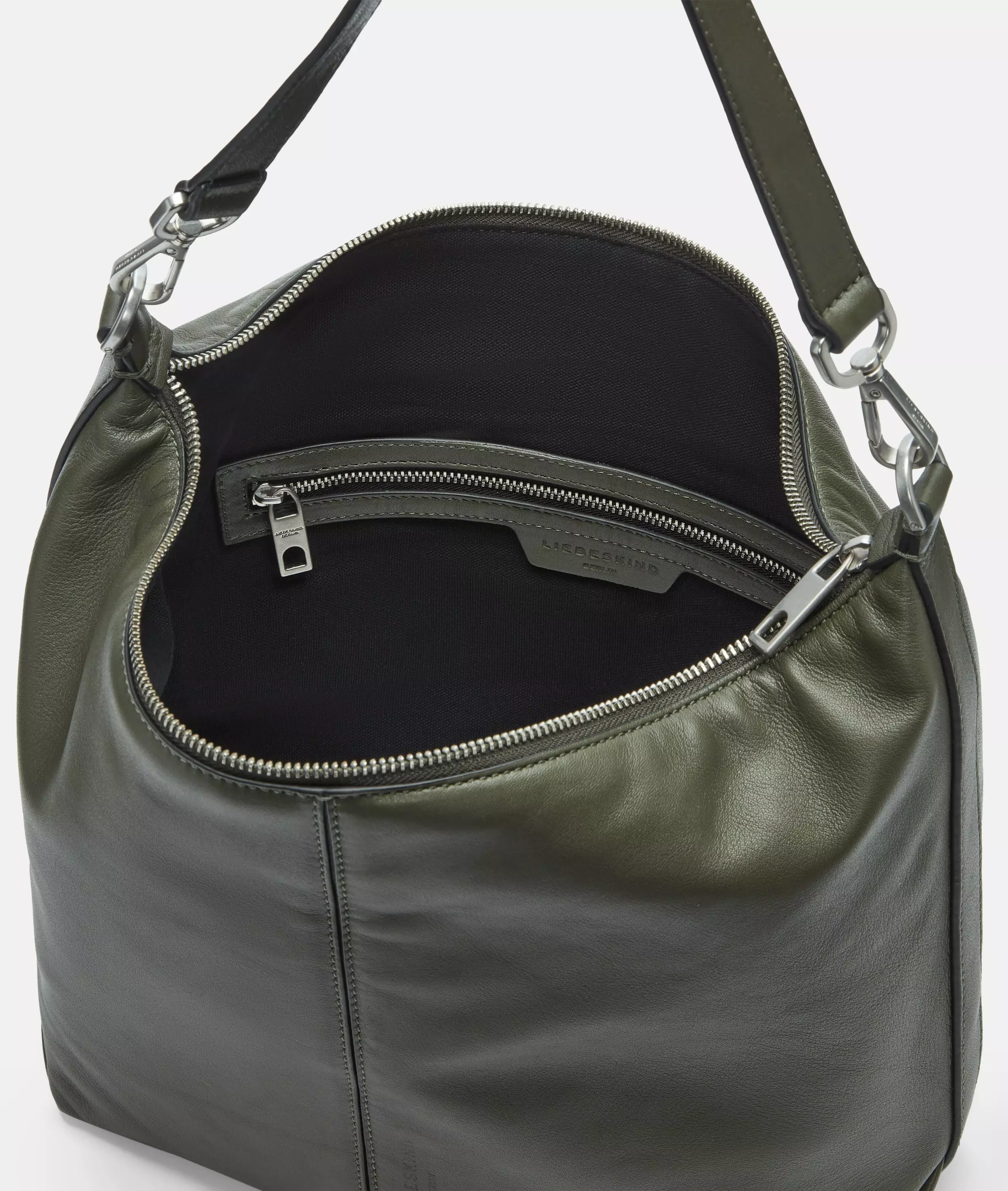 Paris Hobo M Spacious leather hobo bag