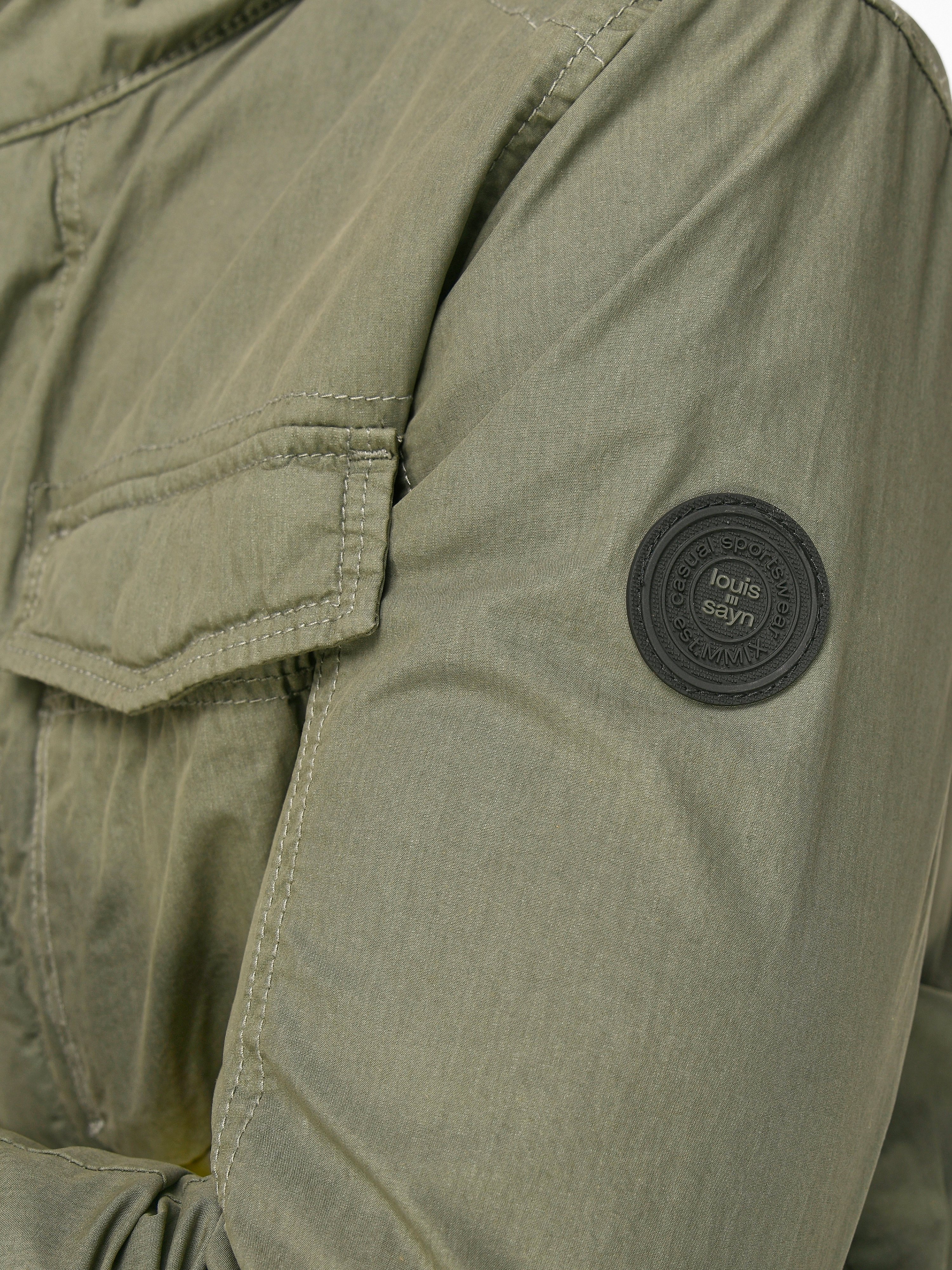 Jacke mit Kapuze