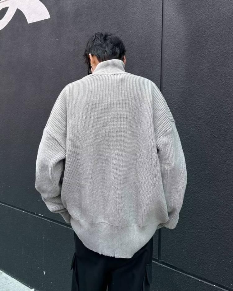 Tiaota - Cardigan met rits en letters