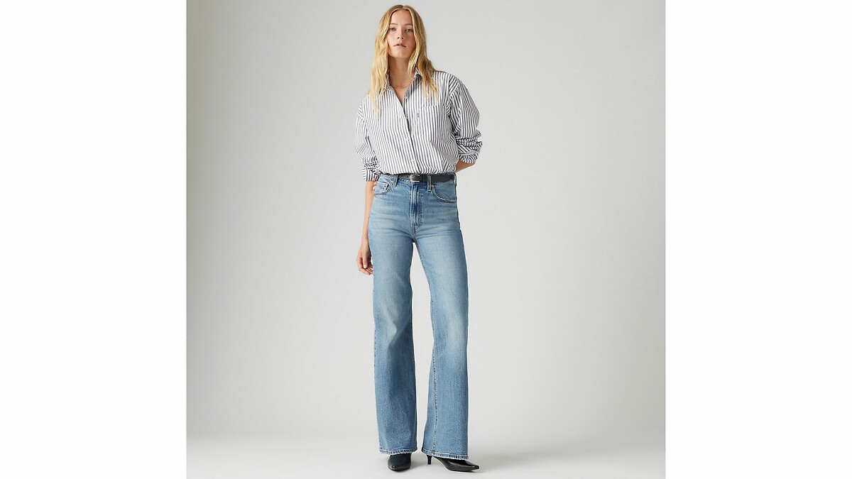 Calças jeans Levi's com sinos na caixa torácica