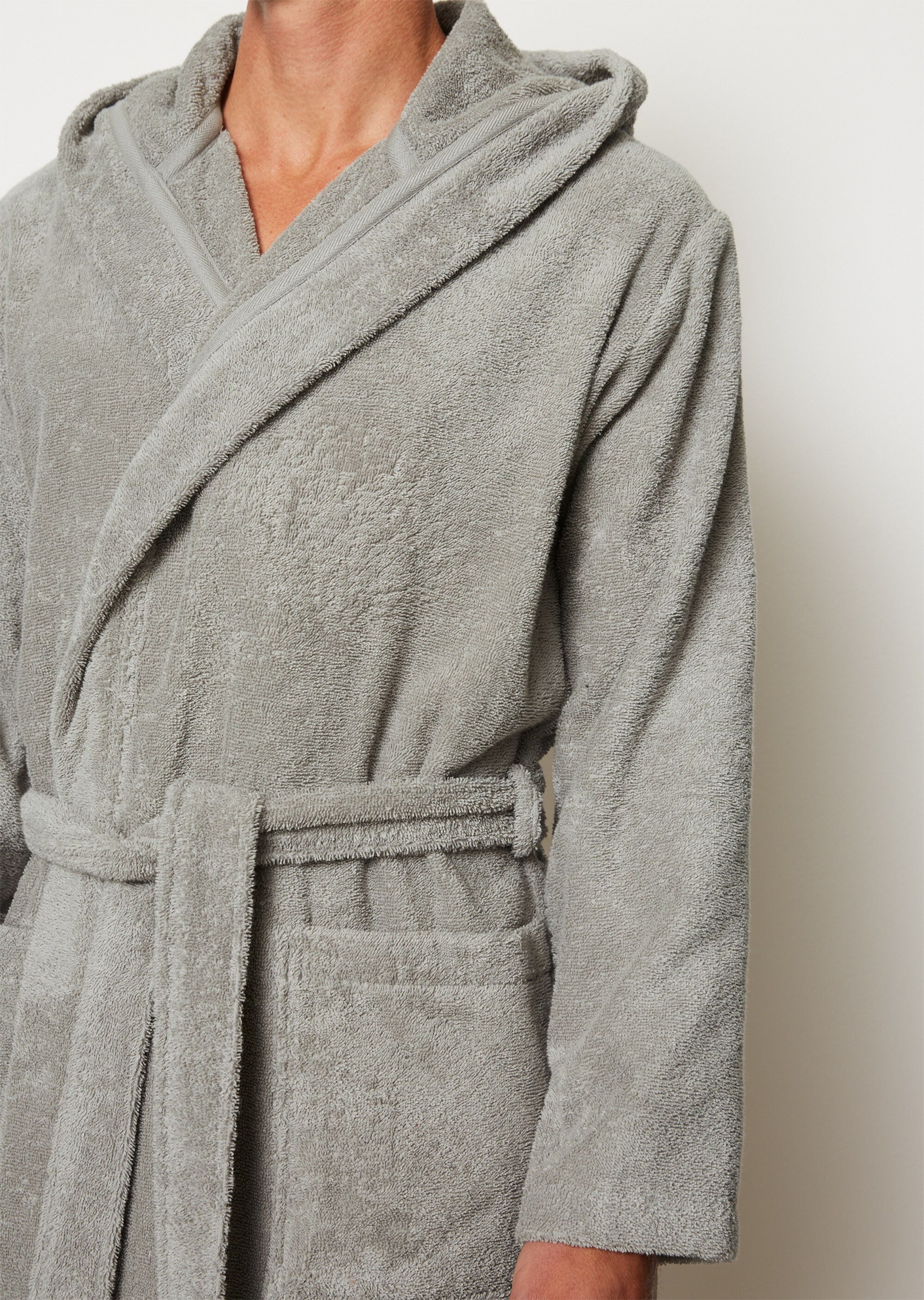 Herren-Bademantel Modell TIMELESS mit Kapuze