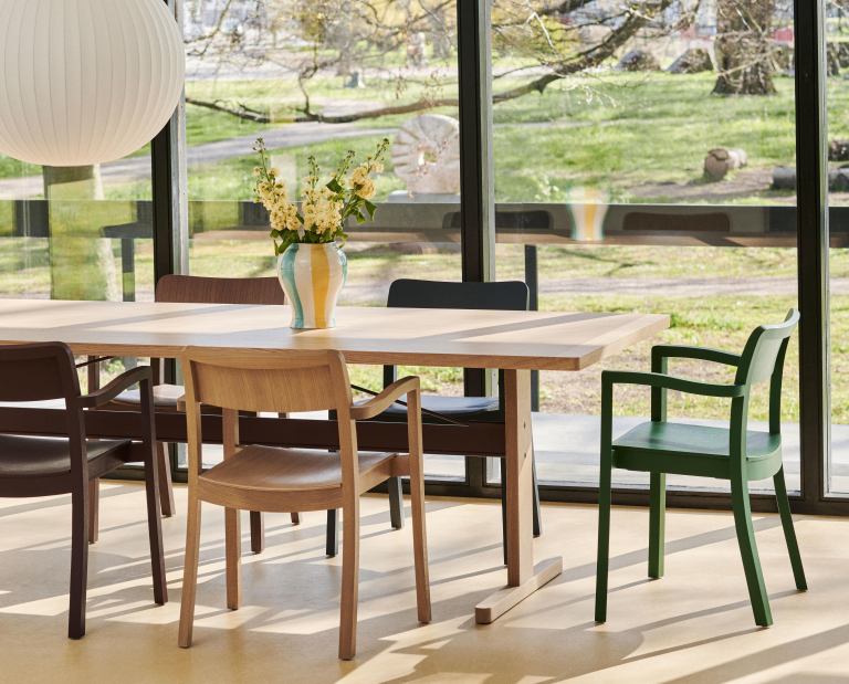 Hay Pastis stoel met armleuningen steel blue