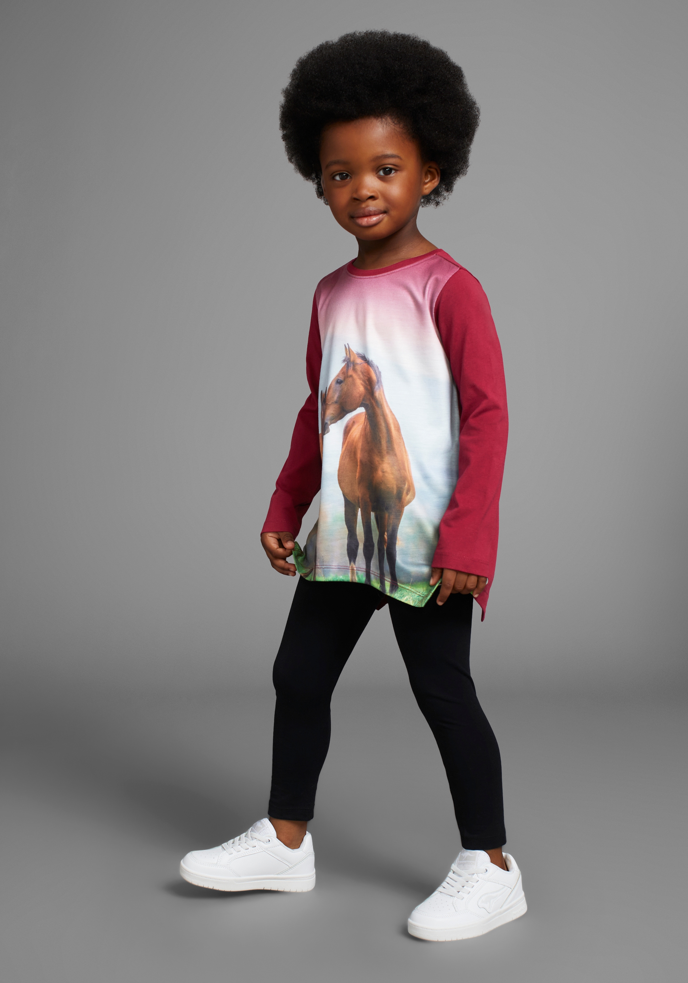 KIDSWORLD Langarmshirt & Leggings »2tlg. Set Shirt + Leggings mit Pferde-Motiv - NEUE FARBE dazukommen«, 2 süsses Fotomotiv