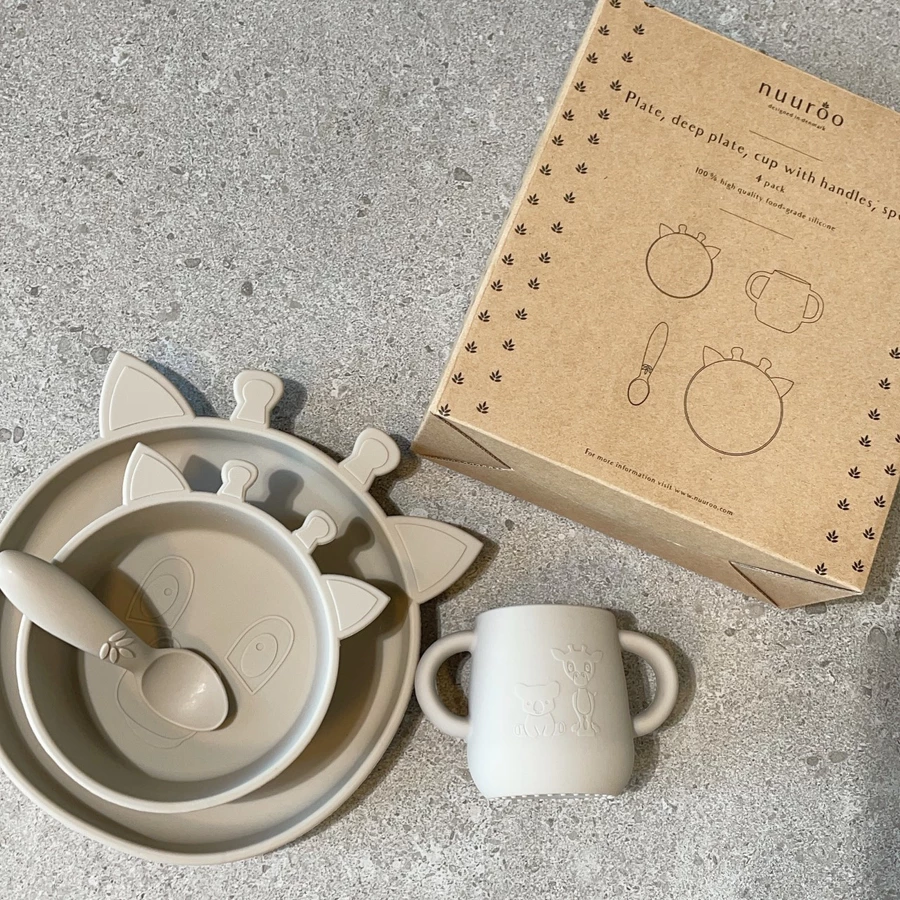 nuuroo Geschirrset Lykke Giraffe 4-teilig, Cobblestone