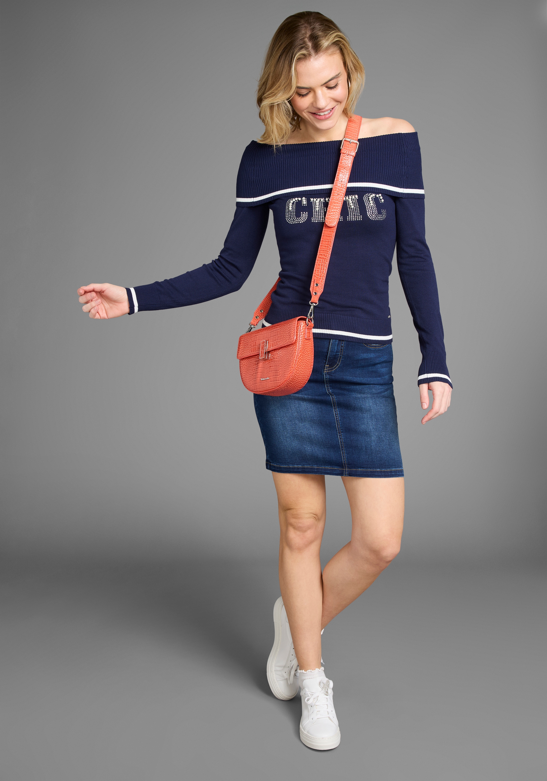 Laura Scott Carmenpullover , mit Schrift aus Glitzersteinen und Zierperlen