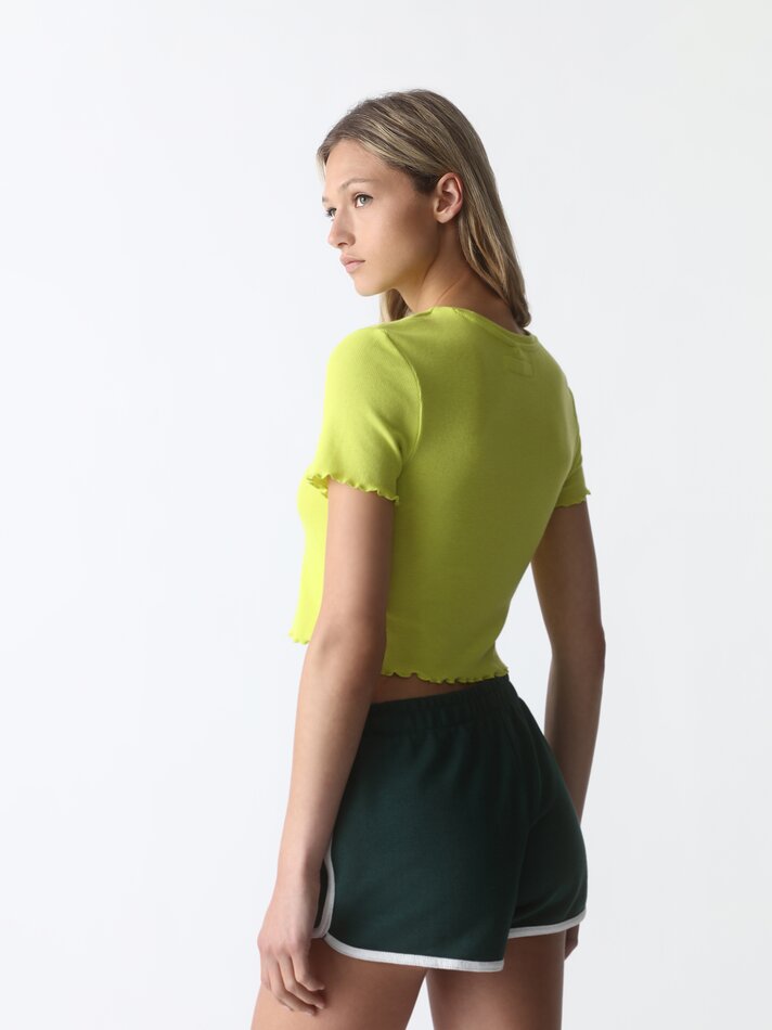 Camiseta cropped com bordado - Lima
