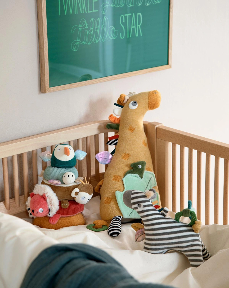 Aktivitätsspielzeug GLENN DIE GIRAFFE in gelb