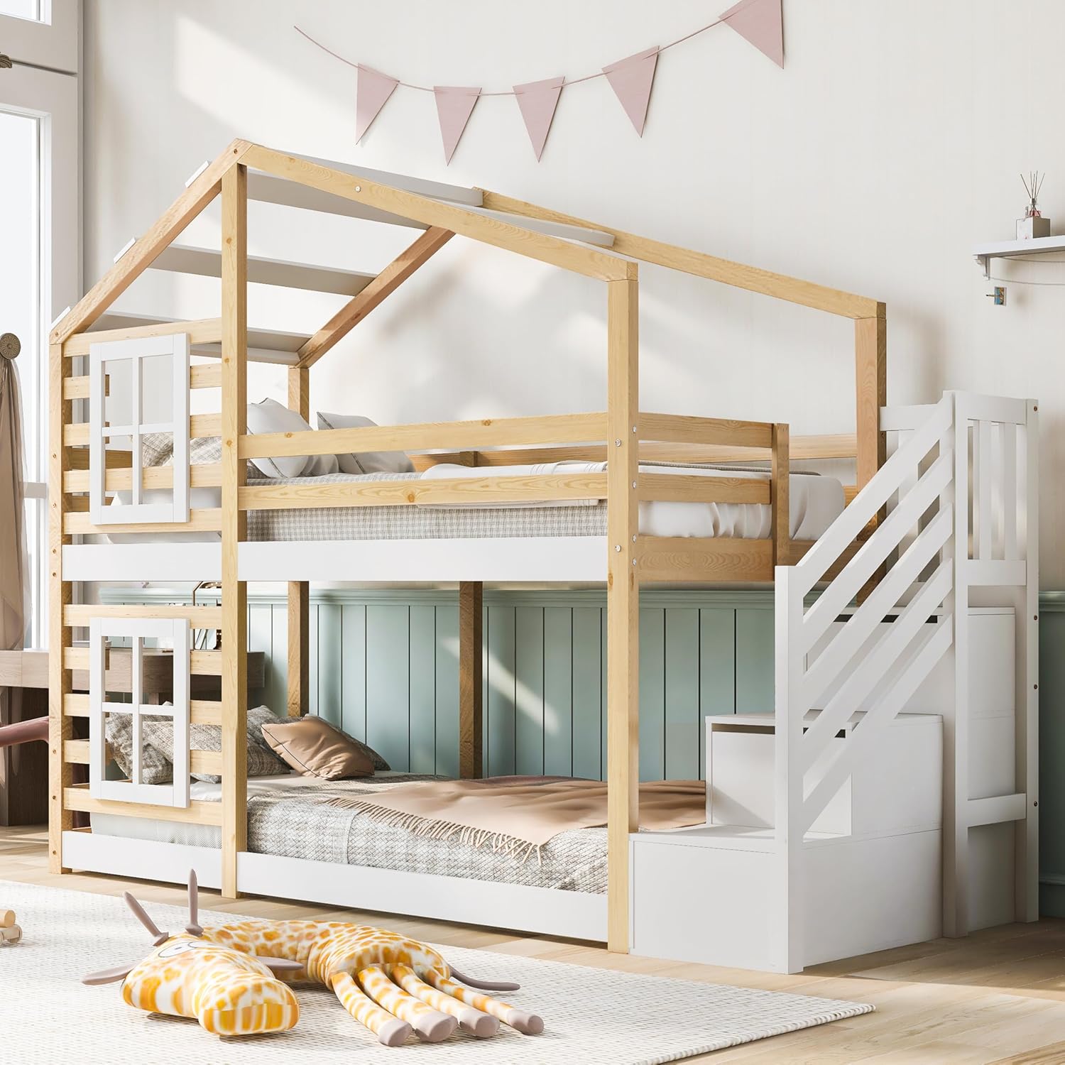 Kinderbett Baumhaus 90×200 cm EN747-1 (Natur/Weiß, Fensterdesign & Stauraum)，Sicheres Etagenbett mit Rausfallschutz & 2x Lattenrost – Platzsparendes Spielbett für kreatives Schlafzimmer，Ohne Matratze VM7696769