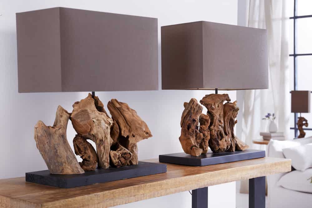 Handgefertigte Tischlampe ARAGON 50cm braun Treibholz-Fuß mit Leinenschirm