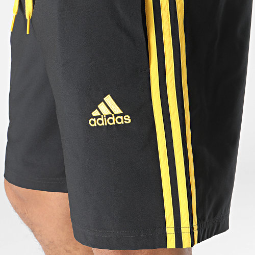 Short Jogging A Bandes Juventus HZ4962 Noir Jaune