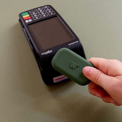 Porte-monnaie sans contact Silicone Money Walkie - disponible dans différentes couleurs