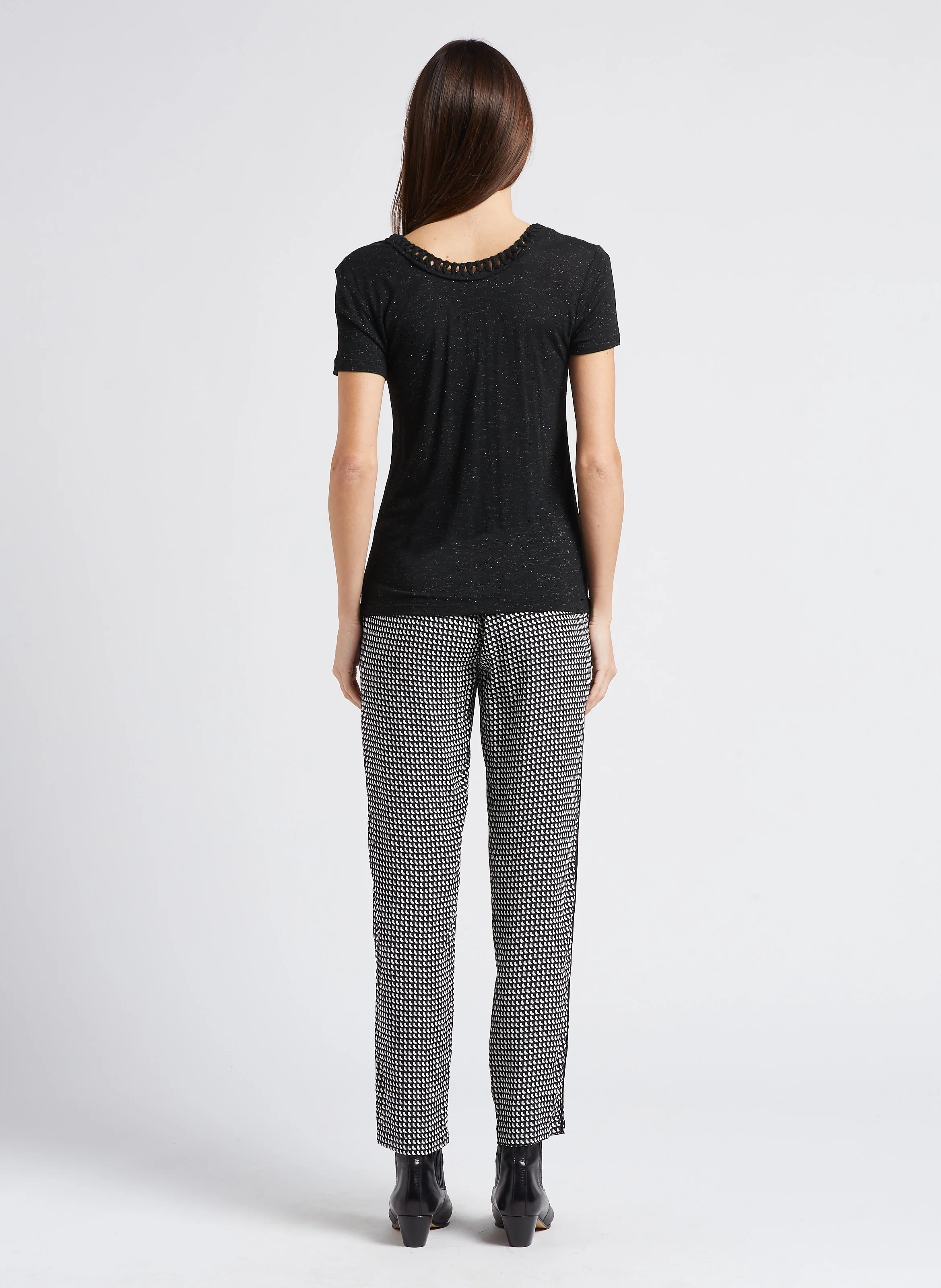 Tee-shirt droit encolure V à fibres métallisées | Noir