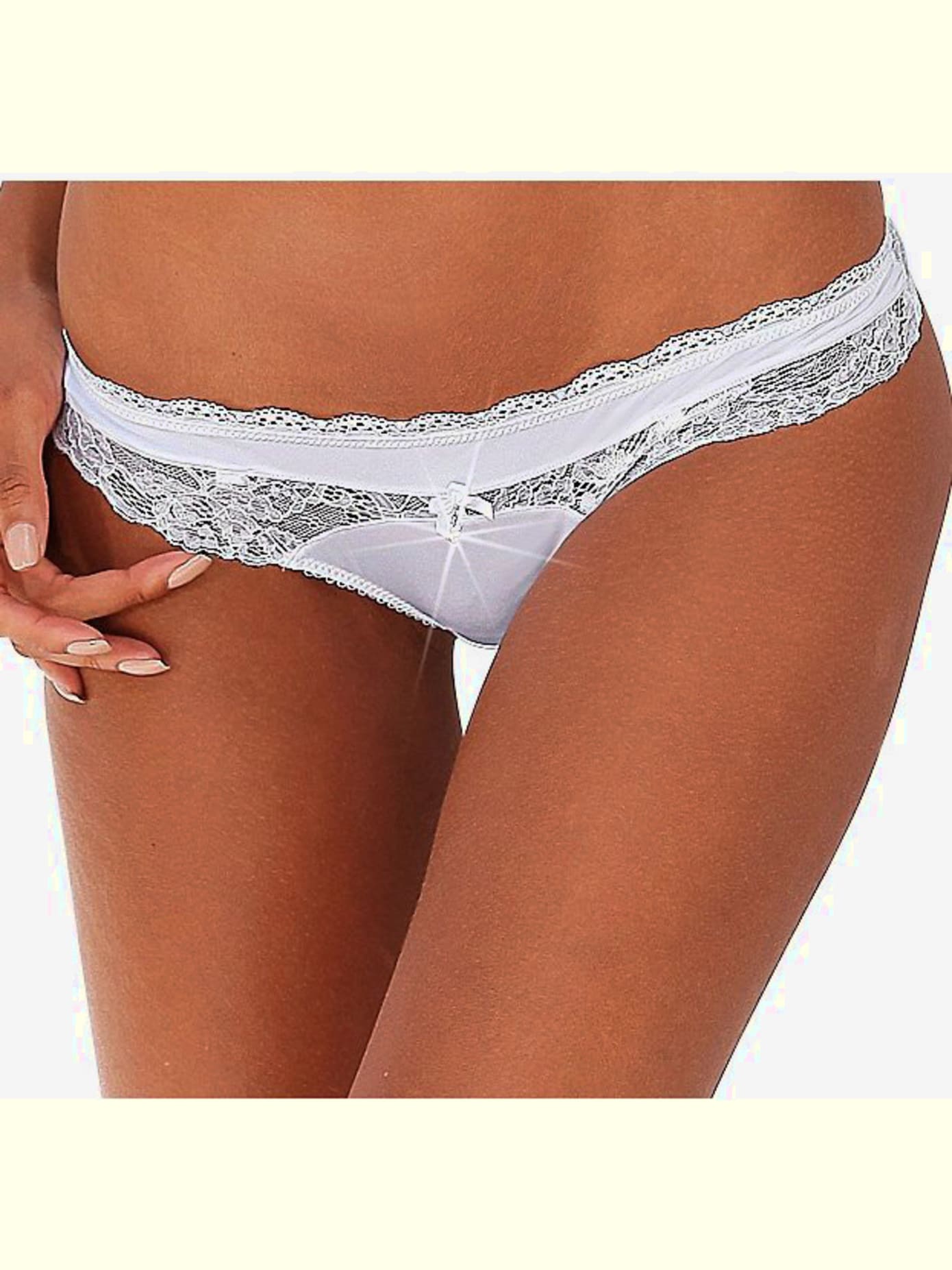 String sexy avec jarretelles amovibles