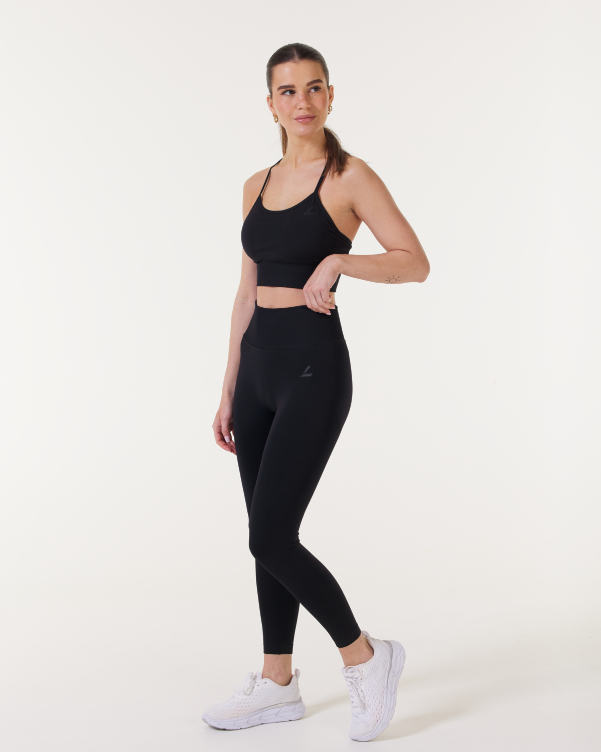LEVITY Ignite Seamless Crop Top Black