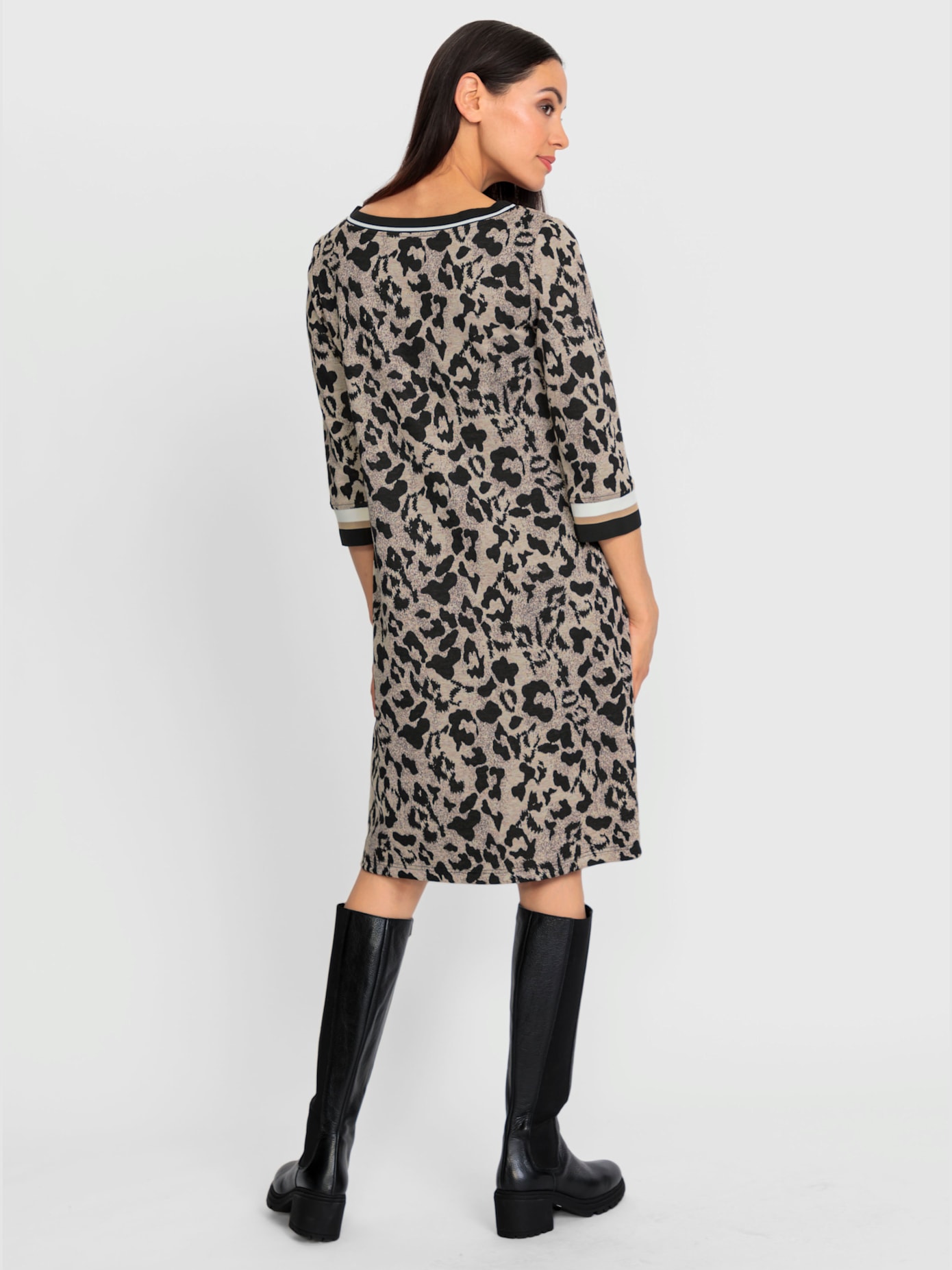 Robe jacquard joli motif jacquard