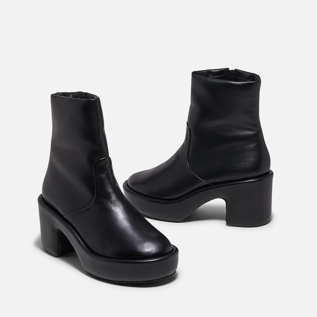 ANKLE BOOTS - DORA ankle boots, lambskin black || OUTLET
