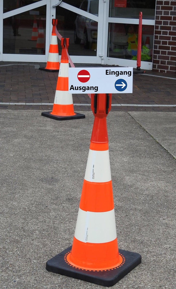 Afzetset: 75cm verkeerskegels + UVV-Conny afzetlint als set / oranje / 1 band + 1 dummy (5 meter)