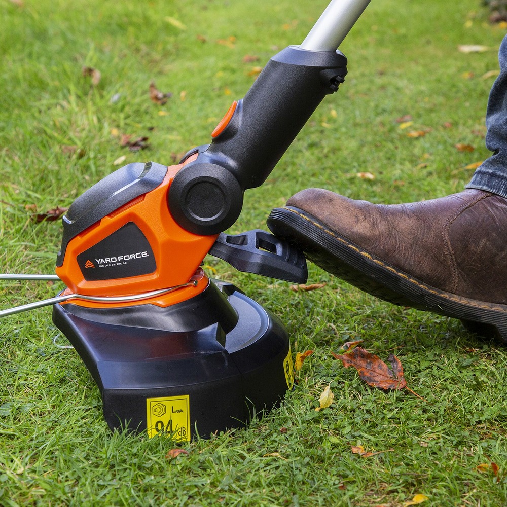Débroussailleuse sans-fil 20v avec largeur de coupe 30cm - lt c25