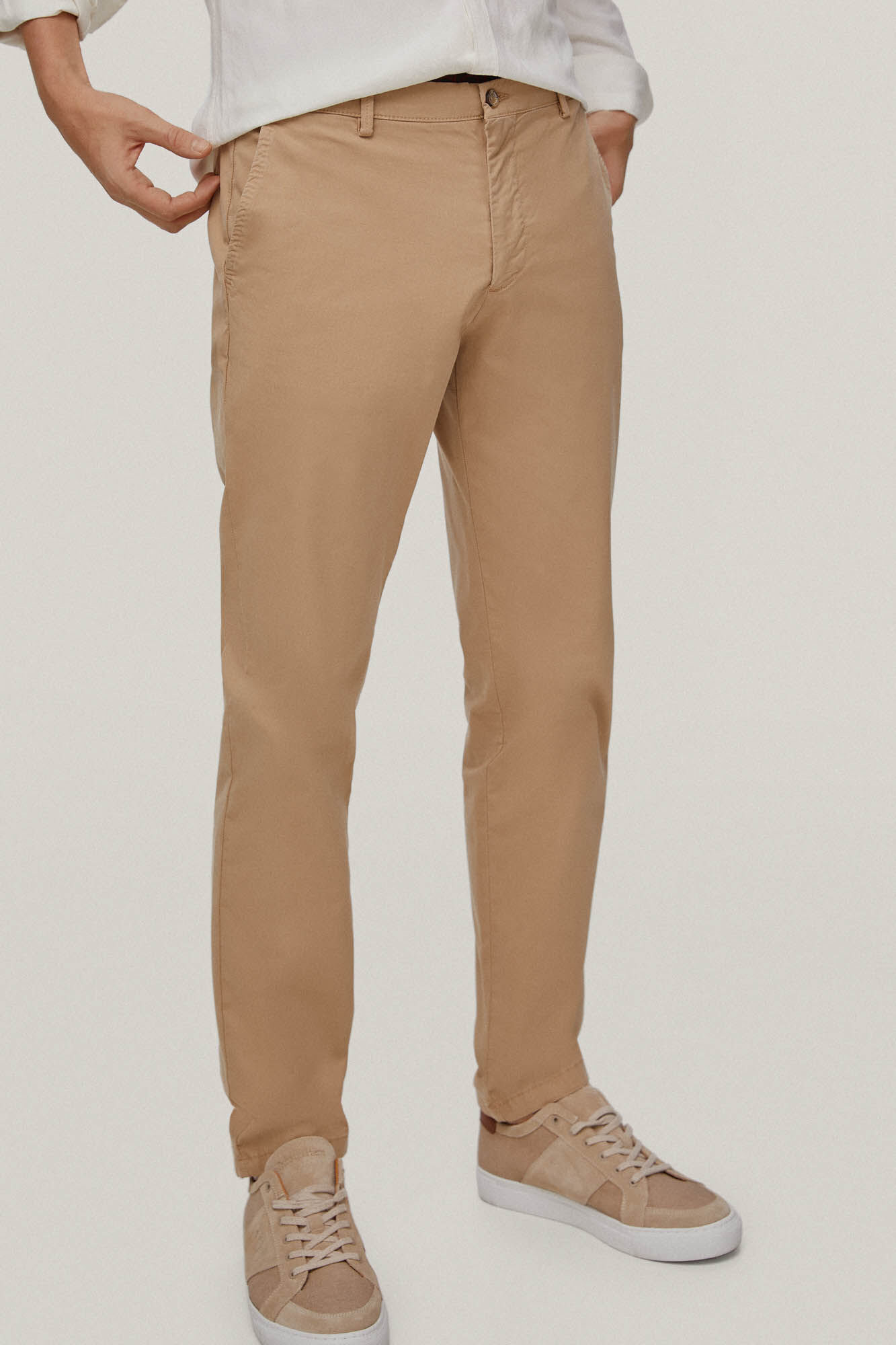 Calça chino premium, leve e de corte justo - Bege