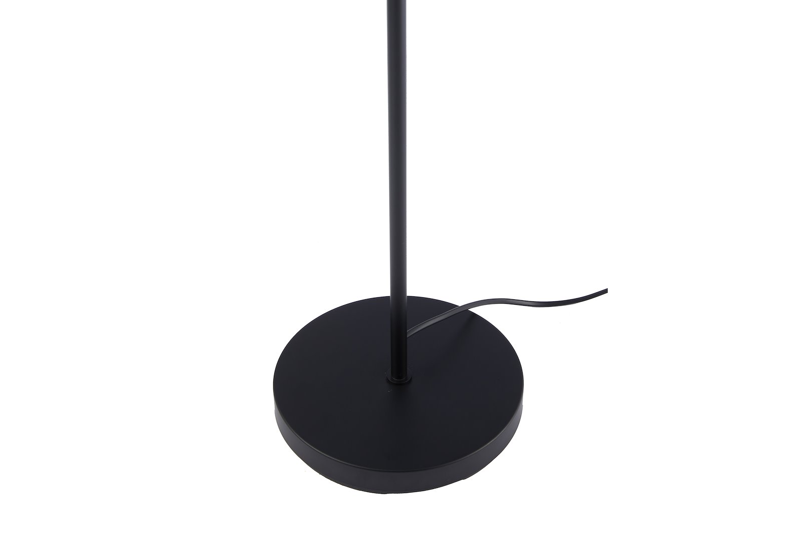 Aina gulvlampe Matt sort Med 180cm ledning og bryter E27 max 18W, anbefaler bruk av LED pære 5W