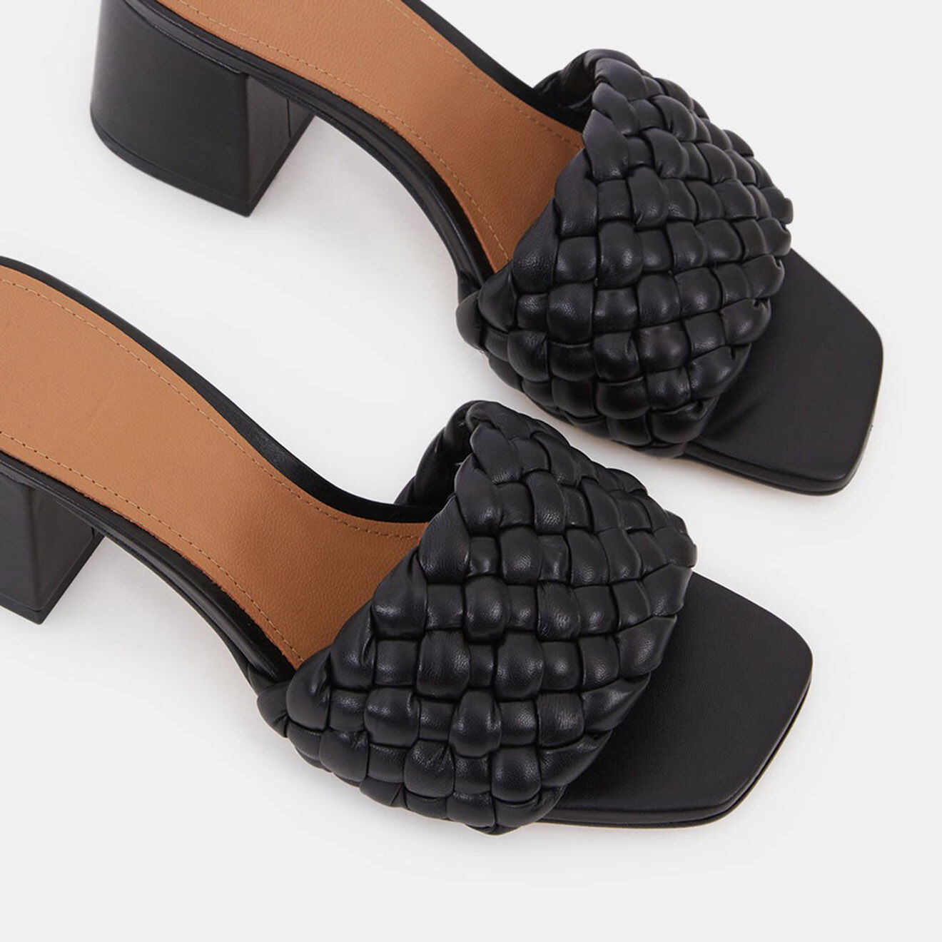 Flattered Mules en Cuir Odessa noires - Talon 5.5 cm
