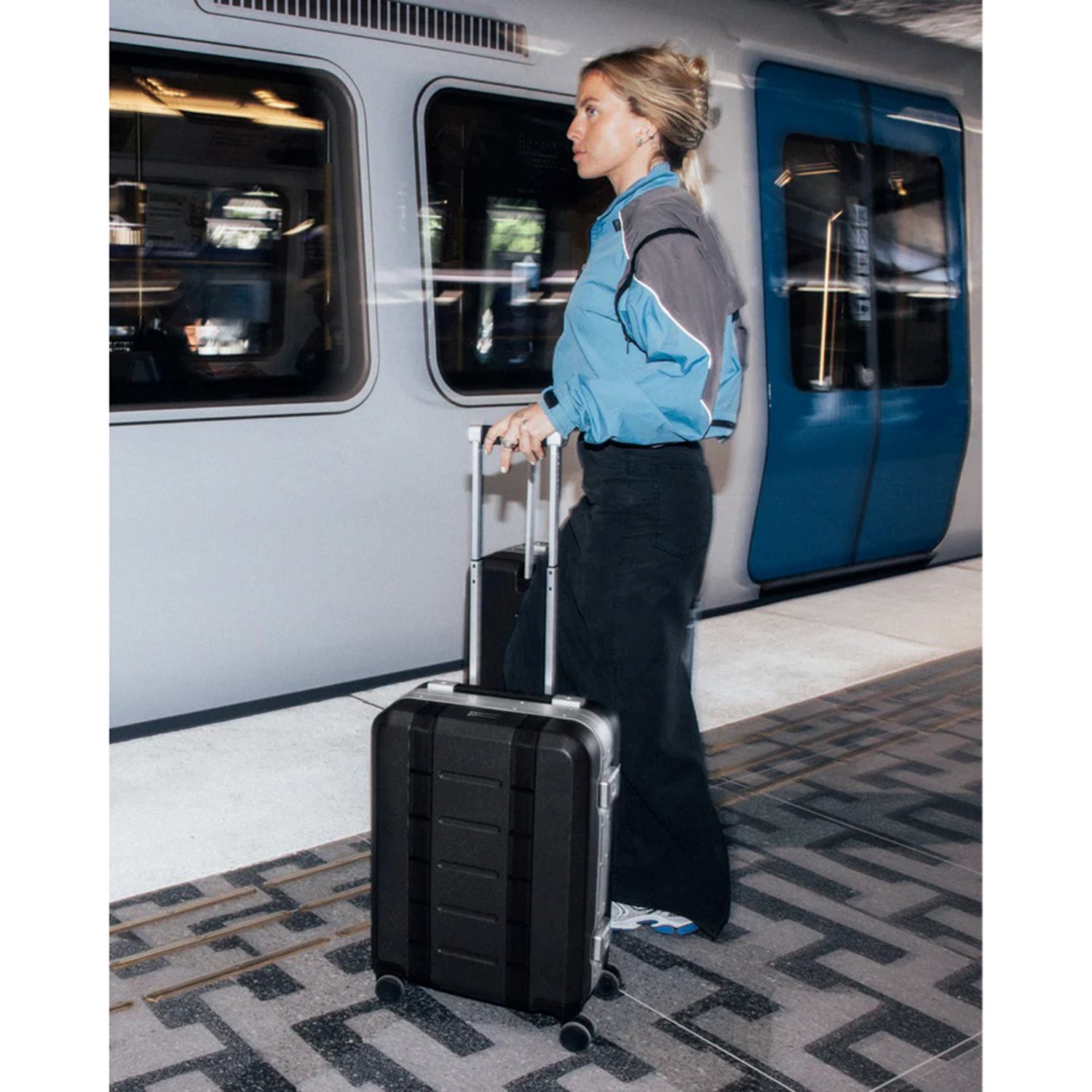 DB Journey Ramverk Pro Carry-On silver