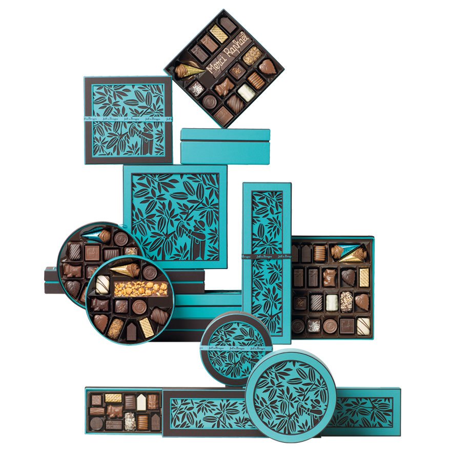 Boite carrée marron bleue 33 chocolats et sa barre lait ou noir