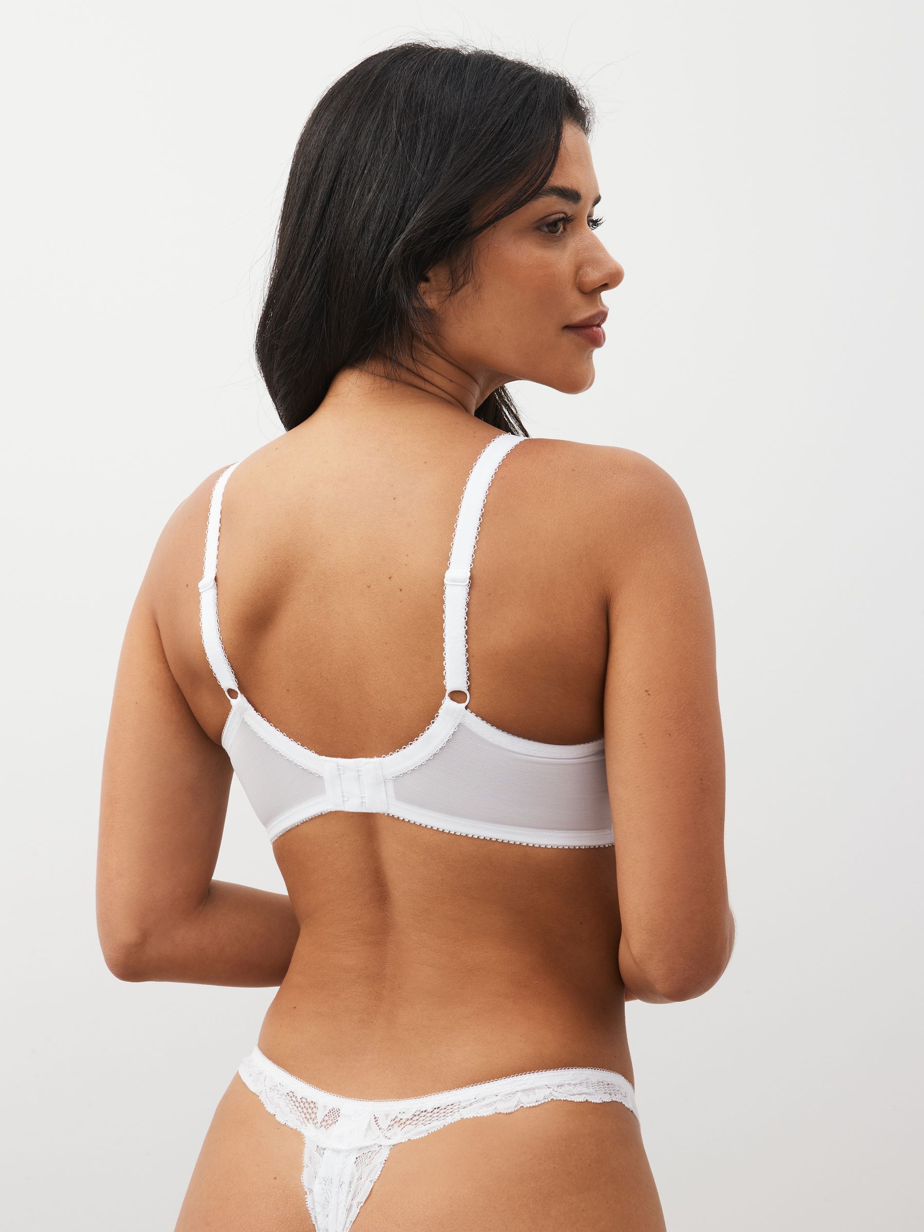 Zwart/wit/praline huidskleur - Total Support ultiem comfortabele kanten beha's met volledige cups 3 stuks