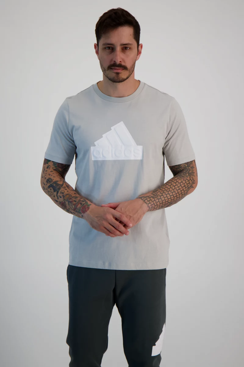adidas Sportswear Future Icons Badge of Sport Herren T-Shirt